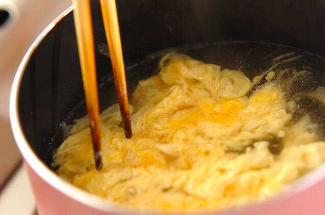 シンプル卵スープの作り方の手順1
