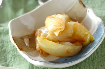 玉ねぎを大量消費！丸ごと1個電子レンジで簡単調理