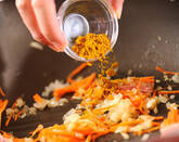 具材たっぷり皿うどん 自宅で簡単！タイカレー風味に by増田 知子さんの作り方6