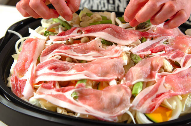 豚肉とたっぷり野菜の蒸し焼きの作り方の手順4