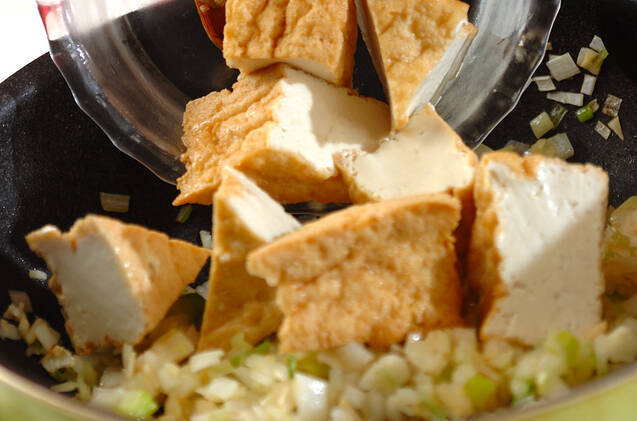 エビと厚揚げのチリ炒めの作り方の手順7