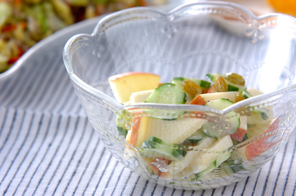 キュウリのサラダ