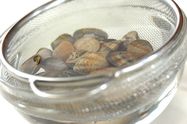 アサリのチャウダーマンハッタン風の作り方の手順1