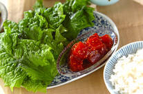 韓国マグロ寿司のサンチュ巻き