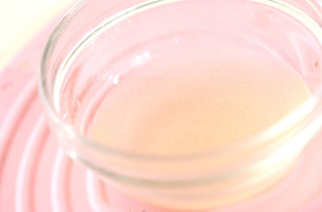 ダークチェリーヨーグルトのせゼリーの作り方の手順1