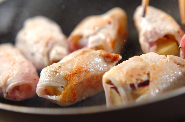 サツマイモロールのケチャップ炒めの作り方の手順3