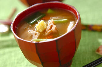 具沢山のショウガ風味みそ汁