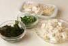 豆腐とエノキのみそ汁の作り方の手順1