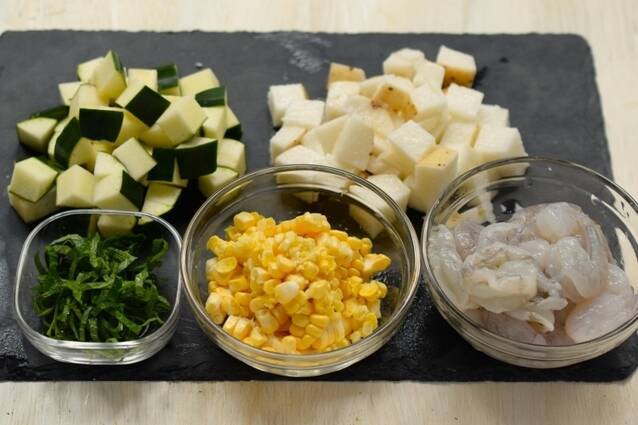 長芋・ズッキーニ・コーンの香り炒めの作り方の手順1