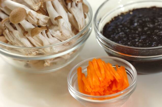 ナッツ入りジューシー（沖縄炊き込みご飯）の作り方の手順2