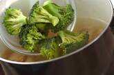 鶏とブロッコリーのスープの作り方4