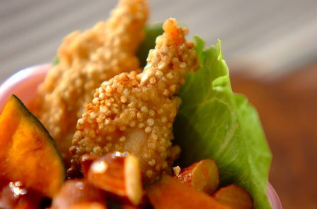 ささ身のキヌア揚げ