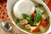 ペーストで簡単本格！鶏肉のタイ風グリーンカレー by 崎野 晴子さん