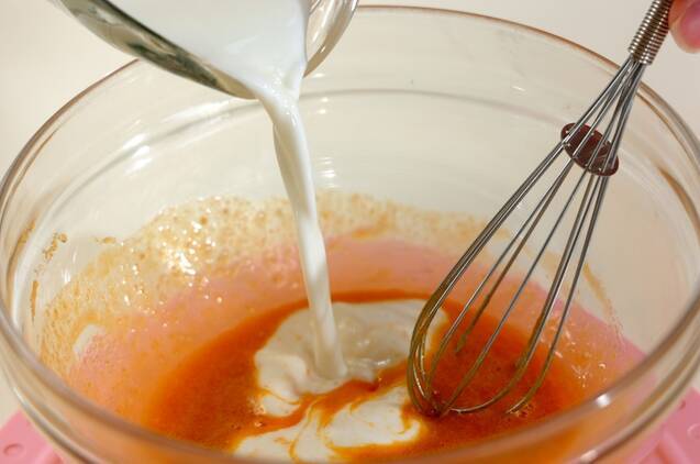 クリームサンドクッキーアイスクリームの作り方の手順2