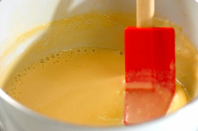 クリームサンドクッキーアイスクリームの作り方の手順3