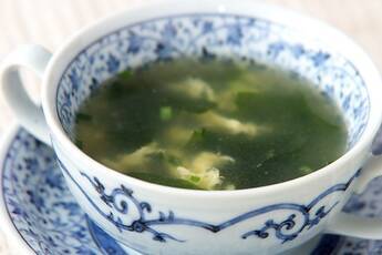 たまごワカメスープ