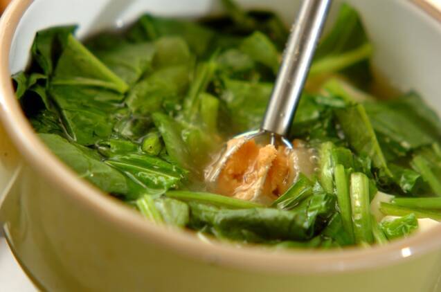 ホウレン草と玉ネギのみそ汁の作り方の手順5