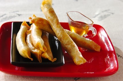 クルミとゴルゴンゾーラのスティック春巻き