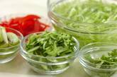 タイ風シーフードサラダの下準備2