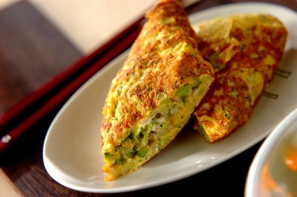 ブロッコリーとベーコンのオムレツ