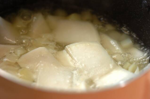 カブのミルクスープの作り方の手順3