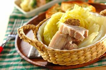 野菜くずを活用!春キャベツと豚バラのトロトロ煮込み