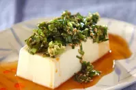 ニラダレがけ温豆腐