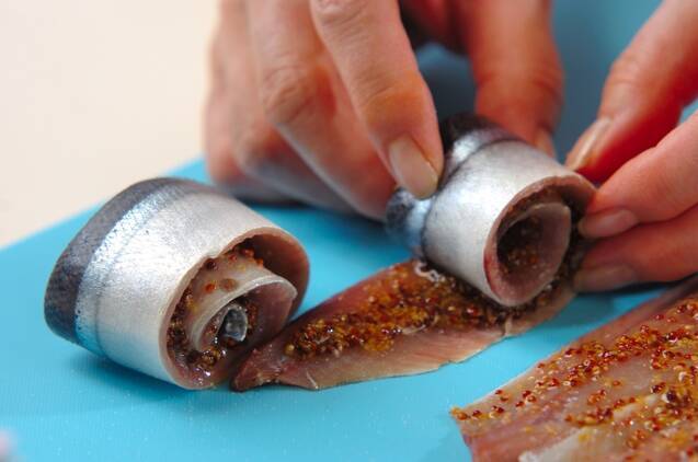 サンマの粒マスタードロールの作り方の手順3