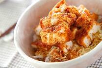 チキンのソースカツ丼