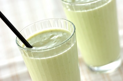 アボカドと甘酒のスムージー