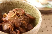 鶏もつの甘辛煮