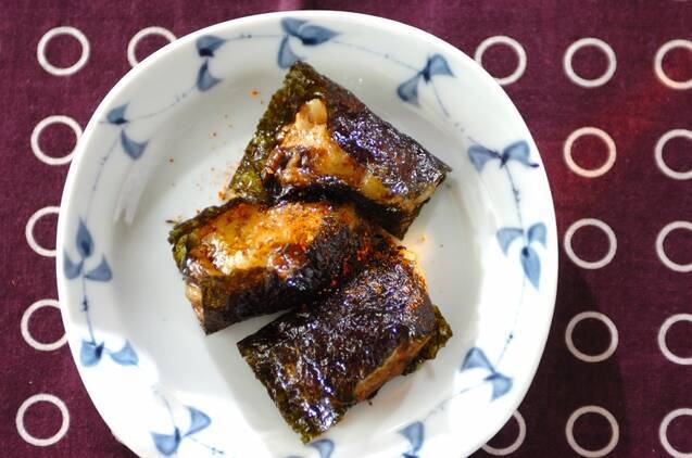 韓国海苔で巻かれたのりチーズ餅