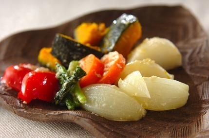 たっぷり野菜の塩麹蒸し