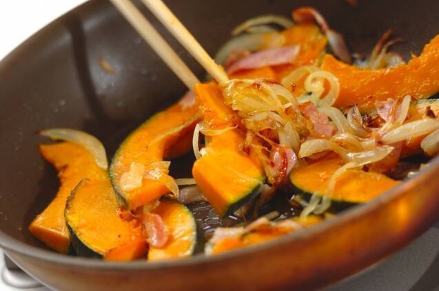 カボチャとベーコンのソテーの作り方の手順3