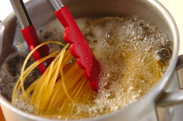 フワトロ卵のナポリタンの作り方の手順2