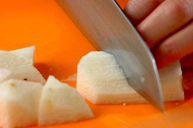 蒸し長芋のおかかがけの作り方の手順1