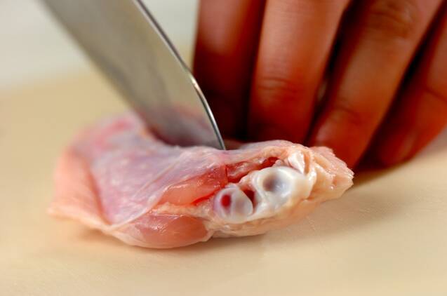 鶏手羽中の甘辛揚げの作り方の手順1