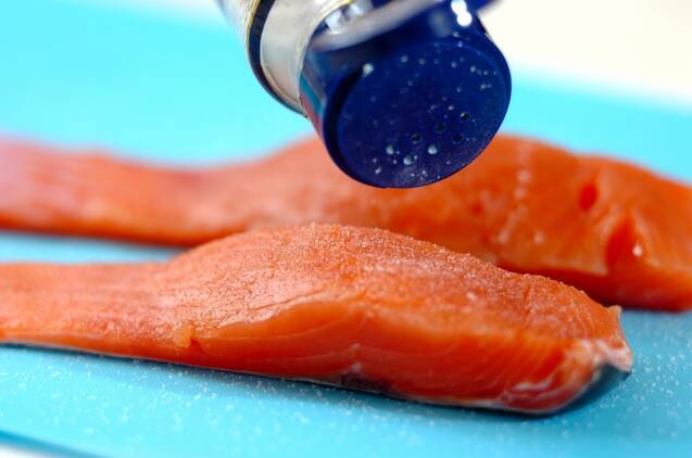 北海道名物！鮭のちゃんちゃん焼き フライパンで簡単 by横田 真未さんの作り方の手順1