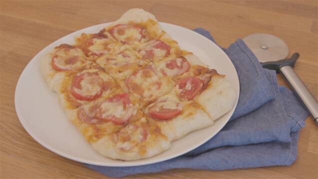 パン入門！どでかパン生地で作るフォカッチャ・ピザの作り方の手順6