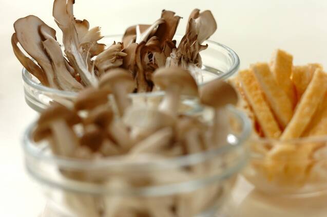 キノコのみそ汁の作り方の手順1