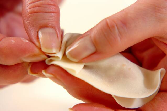 白菜ギョーザの作り方の手順6