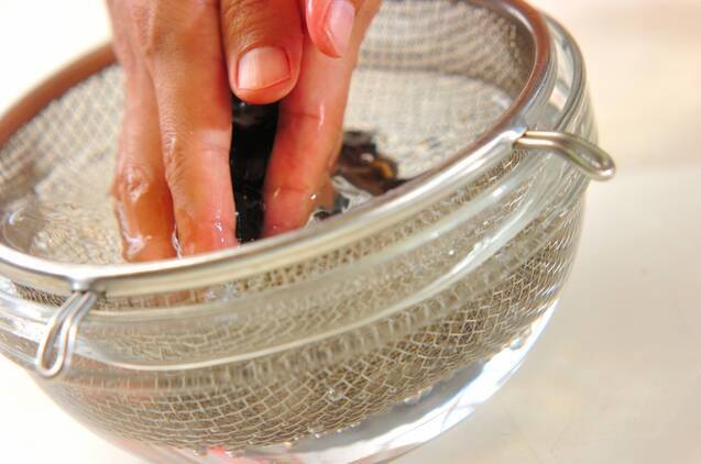 シジミのみそ汁の作り方の手順1