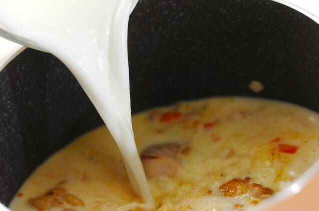 鶏肉のカレースープの作り方の手順3