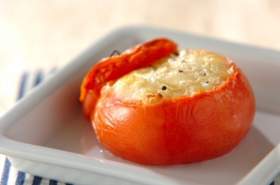 トマトチーズ焼き 副菜 のレシピ 作り方 E レシピ 料理のプロが作る簡単レシピ