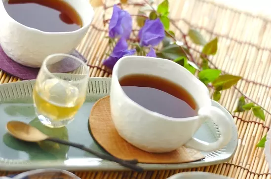 すりおろしショウガとハチミツの紅茶 レシピ 作り方 E レシピ 料理のプロが作る簡単レシピ