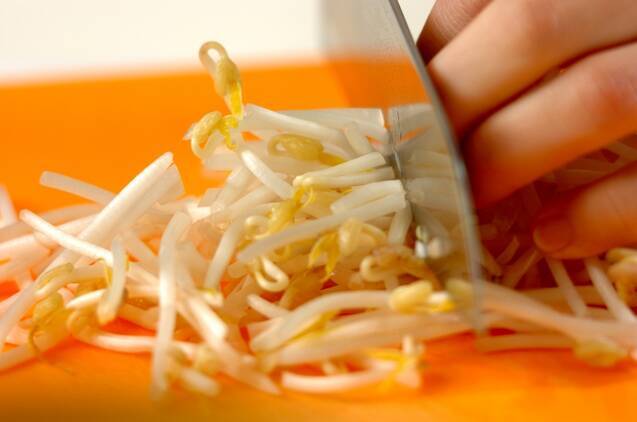 モヤシとツナのかき揚げの作り方の手順1