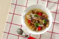 鮭のアクアパッツァ