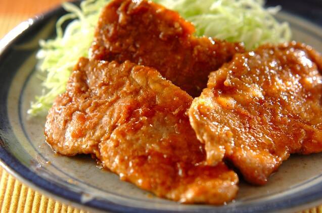 豚肉の黒酢ショウガ焼き