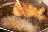 サクサクおいしい！定番豚ロース肉のとんかつの作り方の手順8