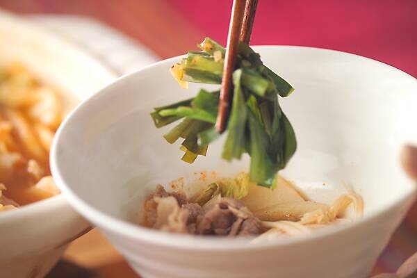 絶品スープで！やみつきキムチ鍋の作り方の手順15